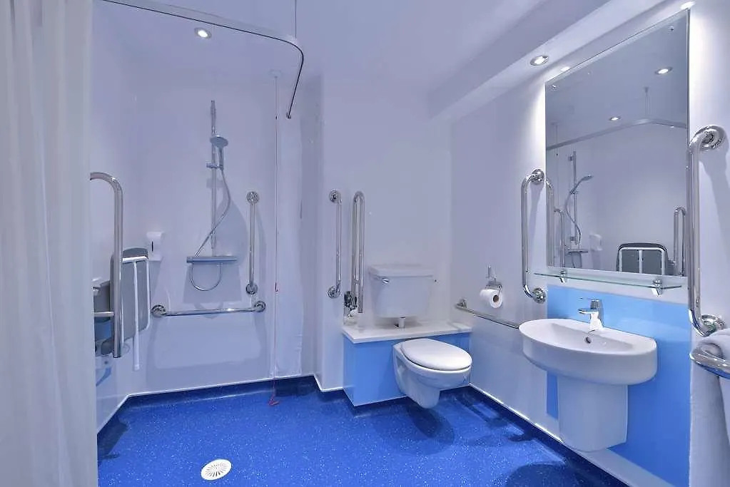 Travelodge Cardiff Atlantic Wharf Hotel